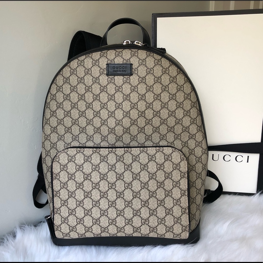 Authentic ✅ Gucci Supreme Backpack Like New.